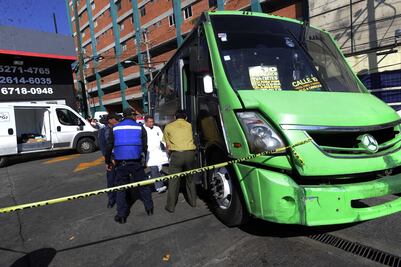 Por intentar evitar asalto, matan a chofer de microbús en Álvaro Obregón