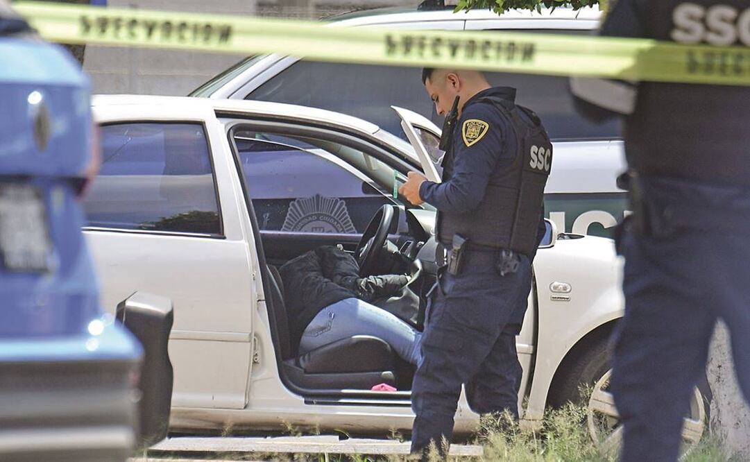 La mujer se encontraba en su vehículo cuando recibió un disparo a la altura de la cabeza. Foto: Hugo García/ EL UNIVERSAL.