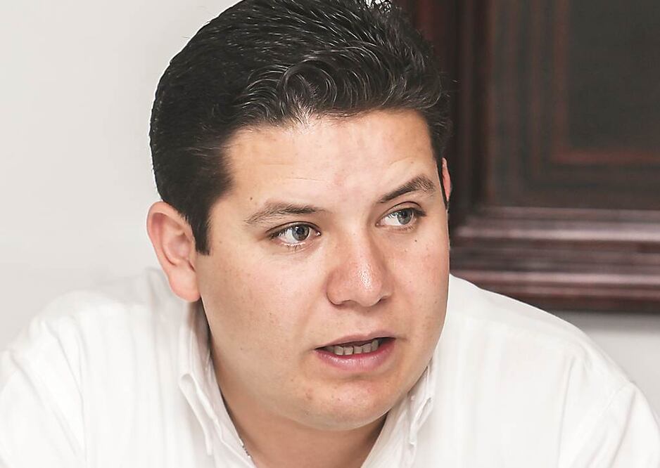 El ex candidato de Movimiento Ciudadano por Milpa Alta, Octavio Rivero reprochó al líder del sol azteca que esté enfrascado en dividir a la izquierda cuando debería fomentar la unión. ARCHIVO/EL UNIVERSAL