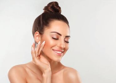 ¿Cuáles son los cuidados que debe tener una mujer a partir de los 40 años? Experto lo explica