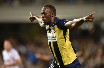 Usain Bolt marca doblete con el Central Coast Mariners