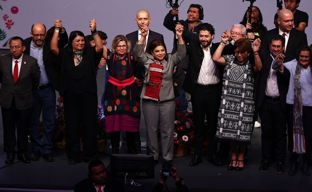 Luchamos por la felicidad del pueblo y han sido 100 días de acciones y compromisos cumplidos, dice Brugada. Foto: Berenice Fregoso
