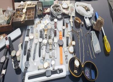 Aseguran joyas y relojes a presuntos ladrones de casa habitación en Coyoacán