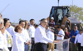 Américo Villarreal entrega equipo y maquinaria por 125.2 mdp; refuerza seguridad, obras y protección civil en Tamaulipas