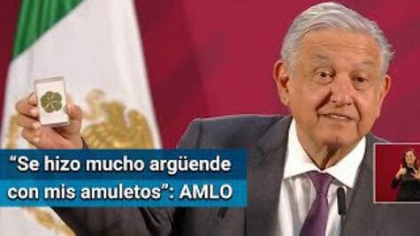 AMLO presenta trébol de seis hojas de la buena suerte