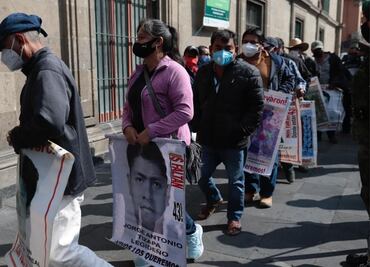 Entregará Sedena informe sobre caso Ayotzinapa al GIEI; familiares de los 43 acusan opacidad