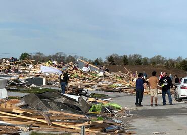 Emiten alerta por tornados para partes de Kansas, Oklahoma y Texas
