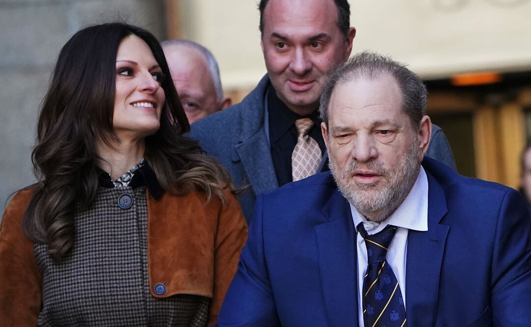 Harvey Weinstein junto a su abogada. Foto: Reuters 
