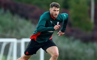 Santiago Giménez reconoce bajo nivel con el AC Milan