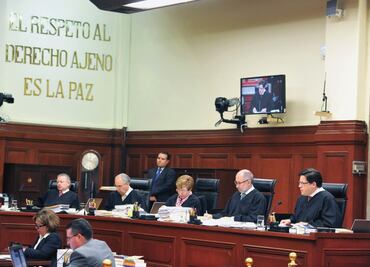 Reciben funcionarios de gobierno millones en regalos