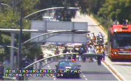 Jóvenes excluidos marchan sobre Insurgentes