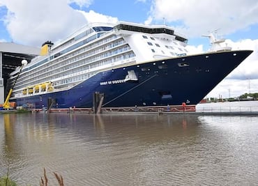 Pánico en altamar: Tormenta impacta a un crucero; hay un centenar de lesionados