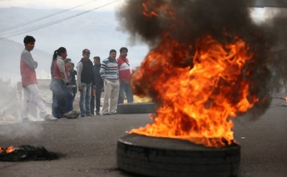Ecuador decreta "estado de excepción" ante protestas por alza de combustibles