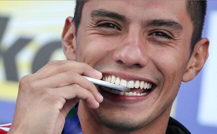 Jonathan Paredes gana plata en clavados de altura