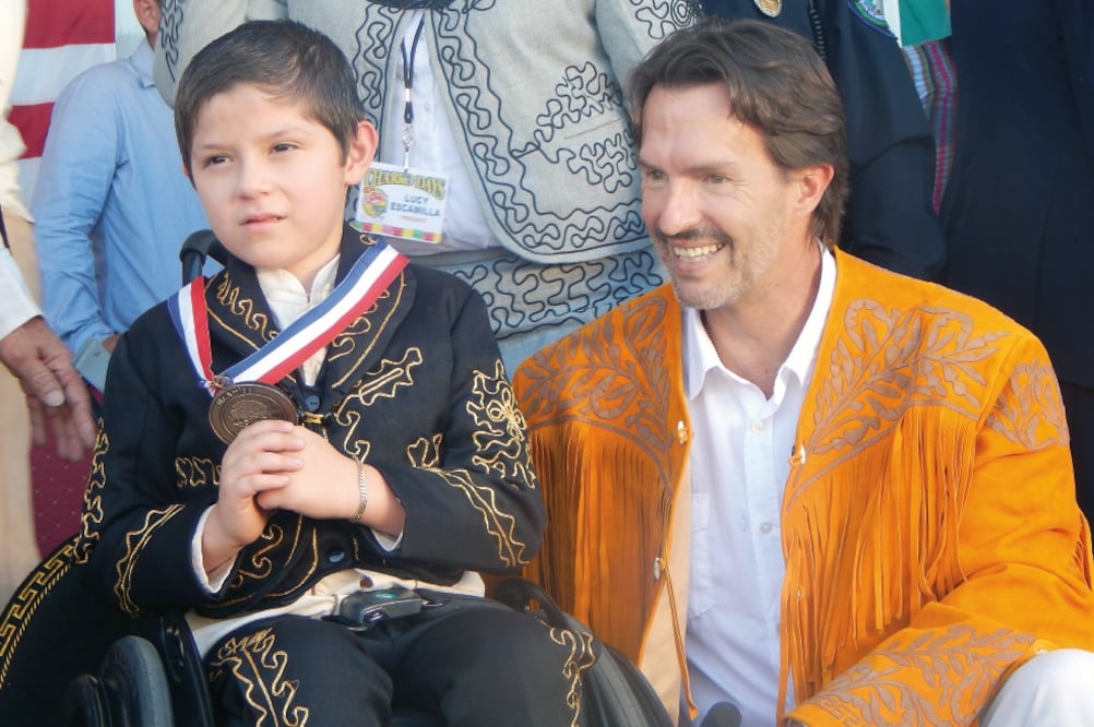 El presidente de Fundación Teletón, Fernando Landeros, fue reconocido por su trayectoria a favor de causas sociales (LUIS FIERRO. EL UNIVERSAL)