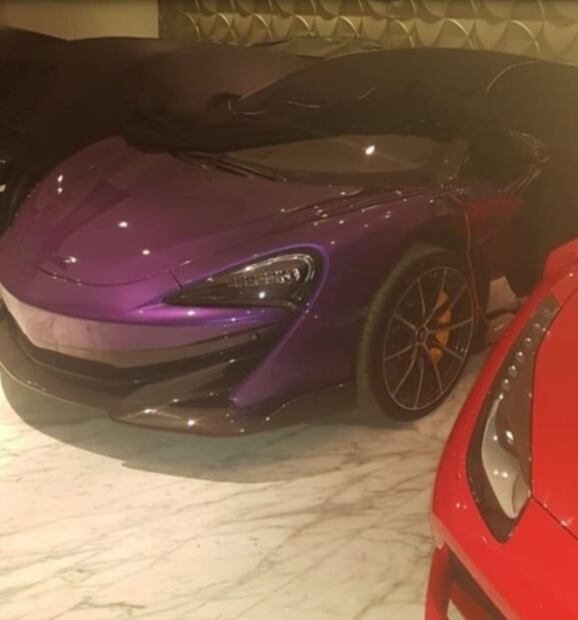 Líder de hackers robaba cajeros; tenía como para nadar en alberca de dinero