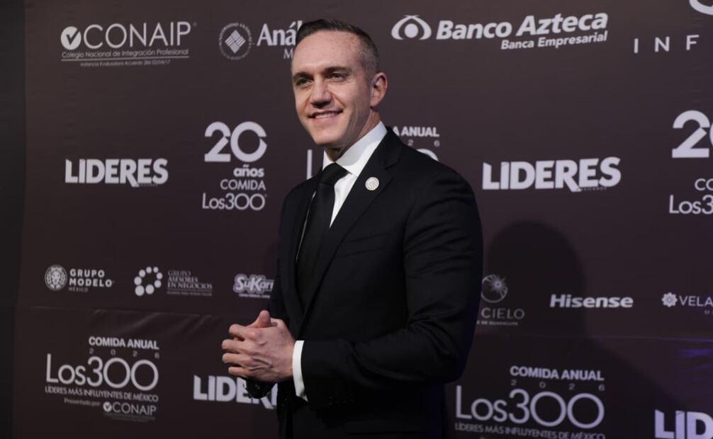Adrián Rubalcava, director del Metro de la CDMX, en la alfombra de los 300 líderes más influyentes de México, este 9 de septiembre de 2026. Foto: Carlos Mejía/EL UNIVERSAL