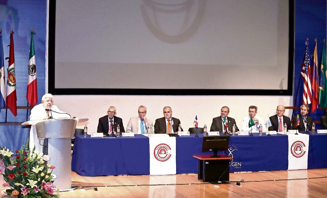 Marco Antonio Martínez Ríos, director general del Instituto Nacional de Cardiología Ignacio Chávez, inauguró el congreso anual (IVÁN STEPHENS. ELUNIVERSAL)