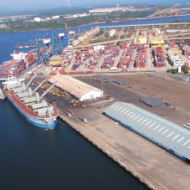 La Administración General de Auditoría de Comercio Exterior se creó para certificar a empresas confiables en materia de importación y exportación. Foto/ARCHIVO EL UNIVERSAL