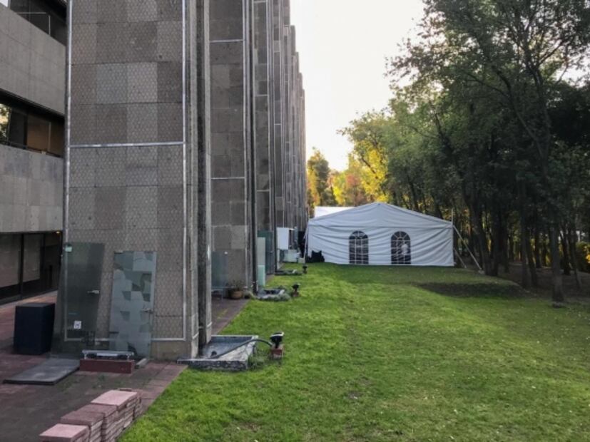 En plena pandemia, diputados del PRI arman comida con música en vivo