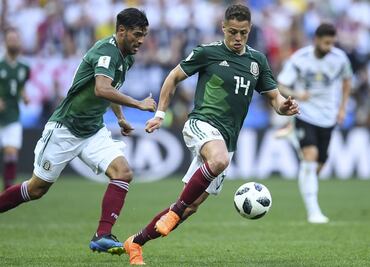Chicharito y Carlos Vela pagarán costoso castigo por ausentarse del Juego de Estrellas