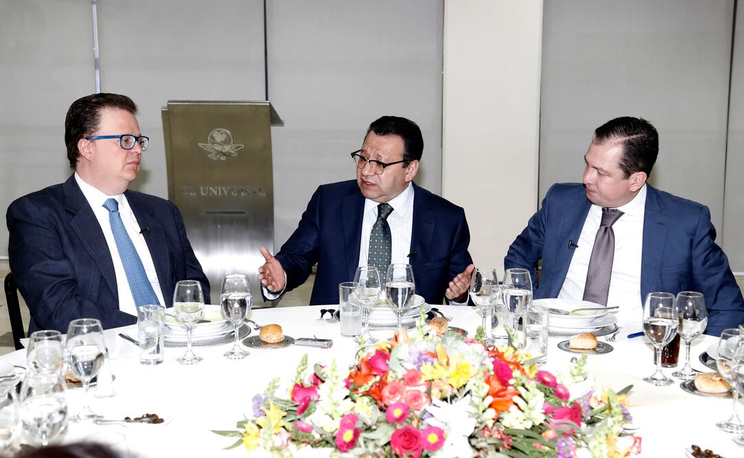 En un foro realizado por EL UNIVERSAL, los magistrados del Tribunal Electoral del Poder Judicial de la Federación, Felipe de la Mata Pizaña, Felipe Fuentes Barrera y José Luis Vargas Valdez (AGUSTÍN SALINAS. EL UNIVERSAL)