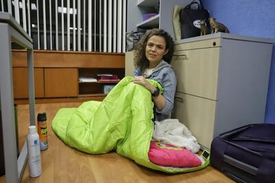 De la carnita asada a dormir en la oficina: así esperan diputados de oposición en San Lázaro el debate de reforma eléctrica