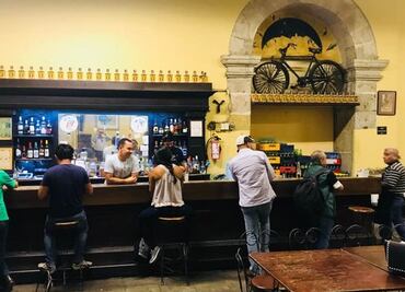 La Fuente, la legendaria cantina tapatía que vio cantar a Aristóteles Sandoval