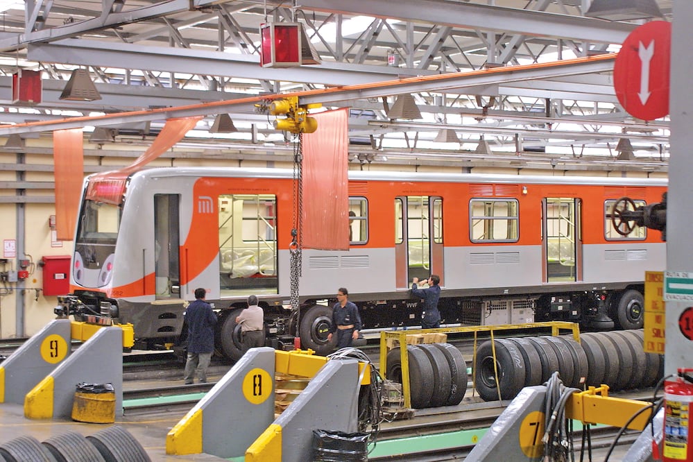 Al Metro en 2013 se autorizó un presupuesto original de 12 millones 748 mil 181 pesos, de los cuales un millón 520 mil 596 pesos fueron programados para la ejecución de mantenimiento (Especial)