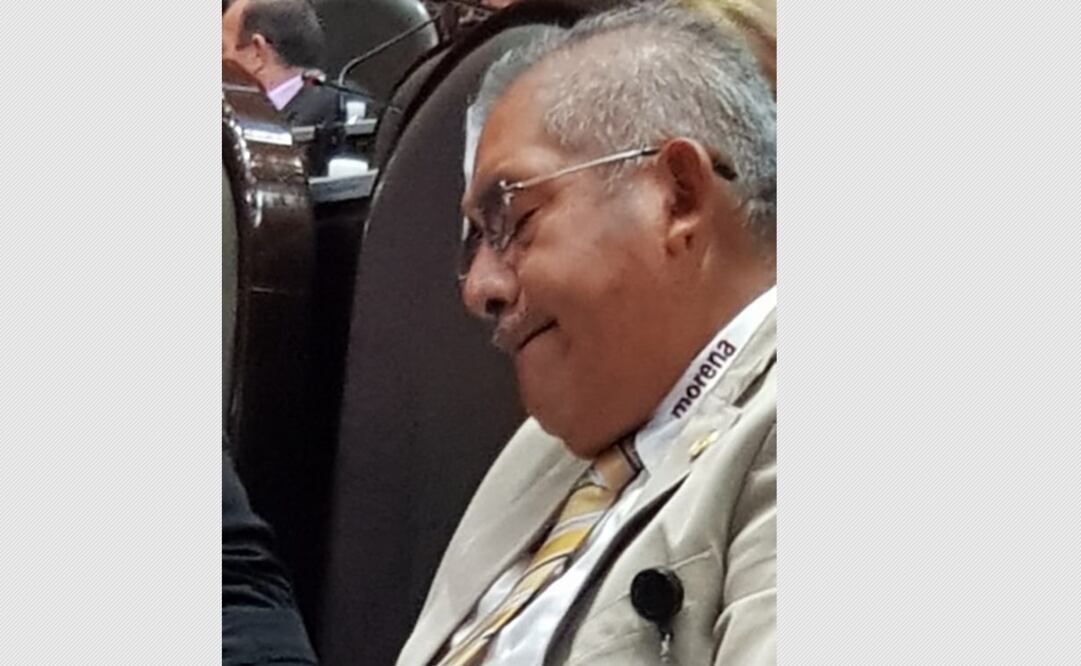 El diputado Manuel Huerta Martínez ha sido captado durmiendo en dos ocasiones durante sesiones en la Cámara de Diputados (ARCHIVO. EL UNIVERSAL)