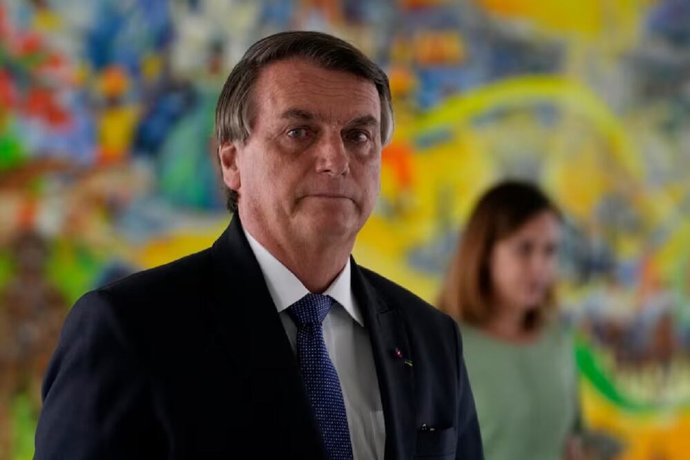 La defensa del expresidente brasileño Jair Bolsonaro solicitó este jueves a la Corte Suprema que el plazo de dos semanas dado para presentar sus primeros alegatos sea extendido a 83 días. (20/02/25) Foto: AP/Archivo