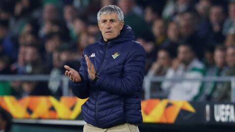 Quique Setién continuará dirigiendo a Guardado y Lainez