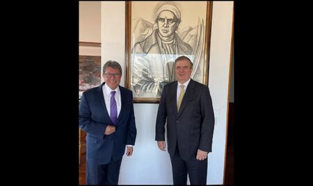 Se reúnen Ebrard y Monreal; analizan ratificación de embajadores