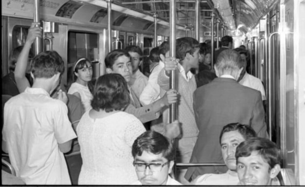 Línea 1 del Metro, fantasmas, leyendas y otras curiosidades