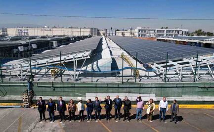 Batres entrega planta solar fotovoltaica a Central de Abasto en Iztapalapa