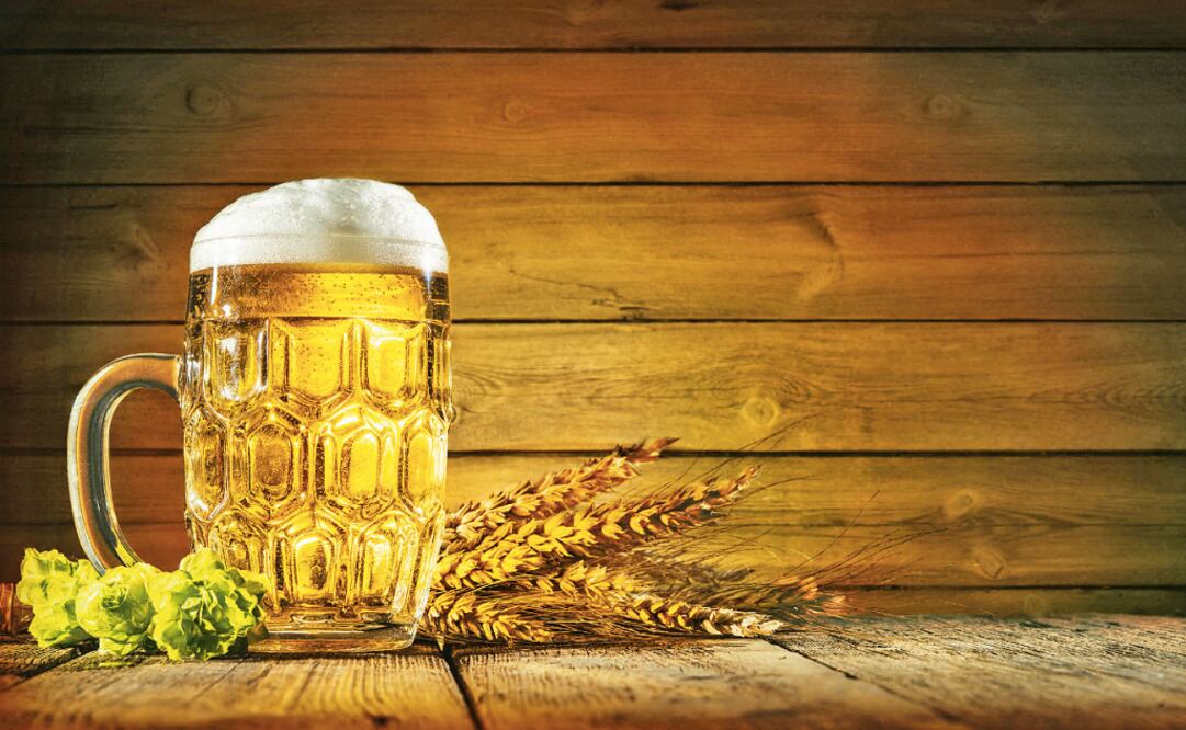 Since beer is not considered an essential product, beer factories will close for a month - Photo: Alex Raths/EL UNIVERSAL