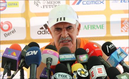 Al Tuca "le vale ma..." lo que diga Pedro Caixinha