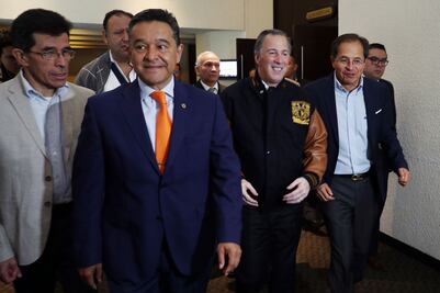 Critican al director de la Facultad de Derecho por acudir a evento de apoyo a Meade