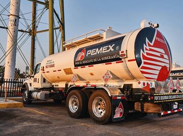 Deudas de Pemex con proveedores crecen tres veces