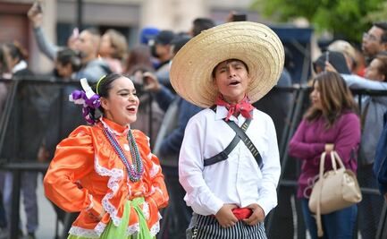Con alegría y entusiasmo, potosinos celebran el 122 aniversario de la Revolución Mexicana