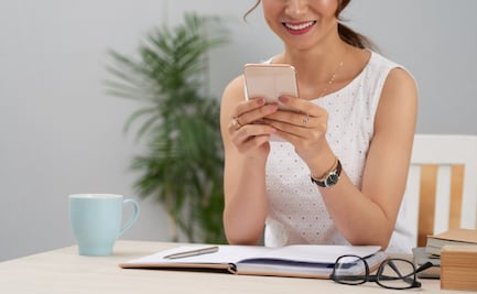 Qué trámites oficiales puedo realizar desde WhatsApp