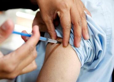 Se regulará abasto de vacuna contra Hepatitis B, asegura Kuri Morales