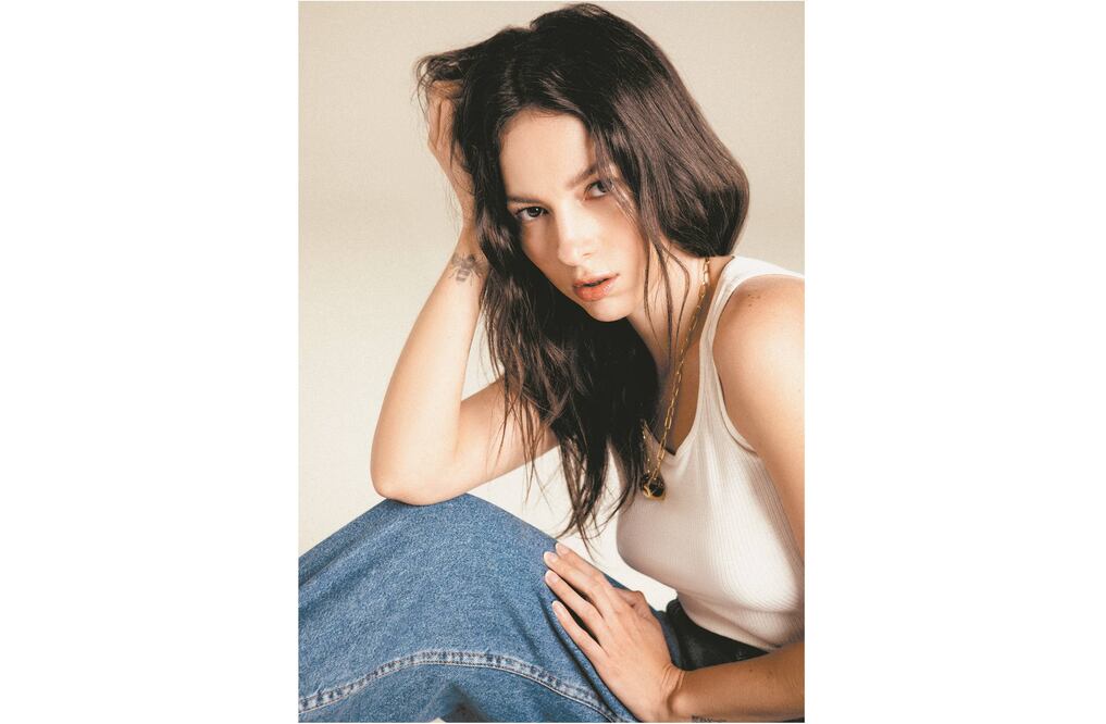 En su disco mezcla géneros como rap, cumbia y regional mexicano. Foto: OCESA SEITRACK