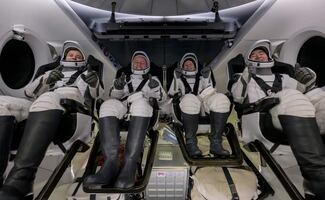 Misión Crew-11 de la NASA llega a la Tierra tras emergencia médica; cápsula Dragon de Space X ameriza con éxito en California