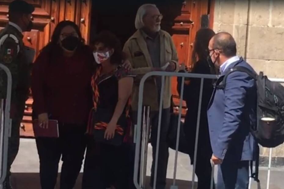 AMLO recibe a dirigencia de Morena para tratar "situación política del país"