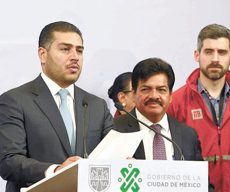 Omar García Harfuch explicó que el monitoreo y la atención de los peregrinos comenzó con un dispositivo de seguridad y vialidad en los principales accesos carreteros a la Ciudad de México. Especial