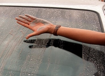 Popocatépetl: ¿Cuál es la forma correcta de limpiar la ceniza volcánica?