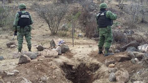 Hallan 3 tomas clandestinas en ductos de Pemex en Michoacán