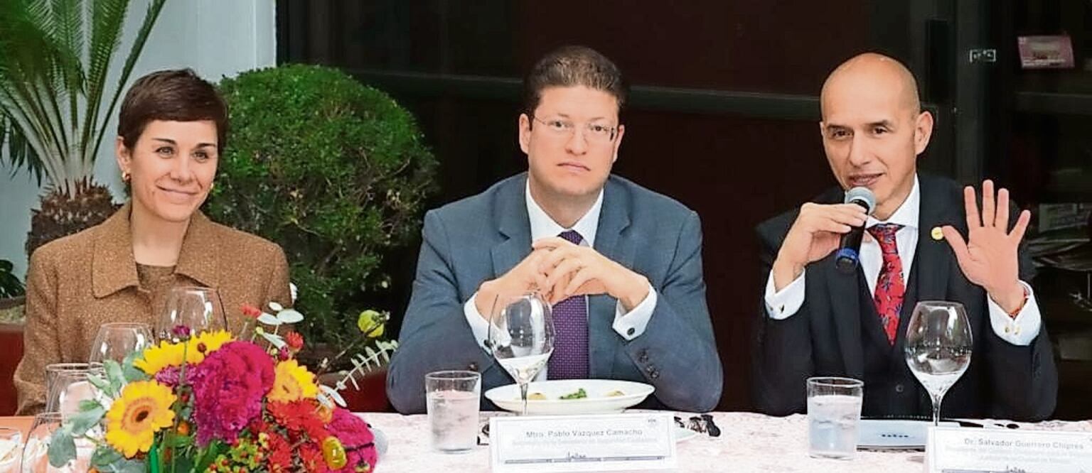 Mientras Pablo Vázquez y Salvador Guerrero destacaron compromiso de Godoy, panistas mostraron errores de su administración. Foto: Especial