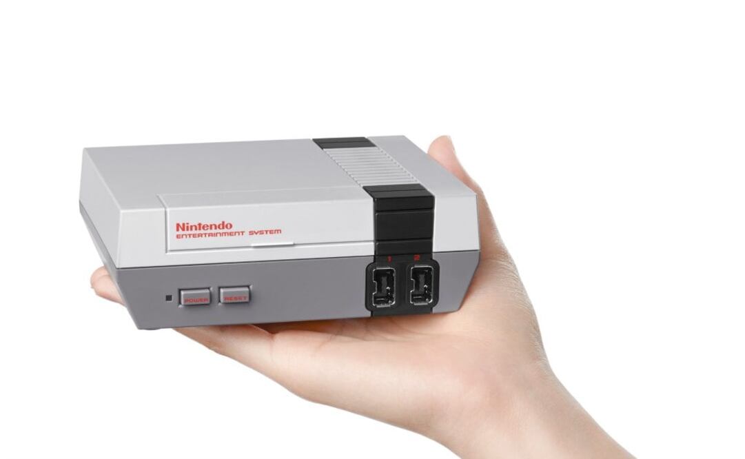 Su hermana mayor, la Nintendo Mini Famicom también regresará